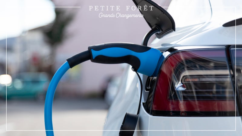 28 bornes de recharge électriques installées à Aushopping Petite Forêt